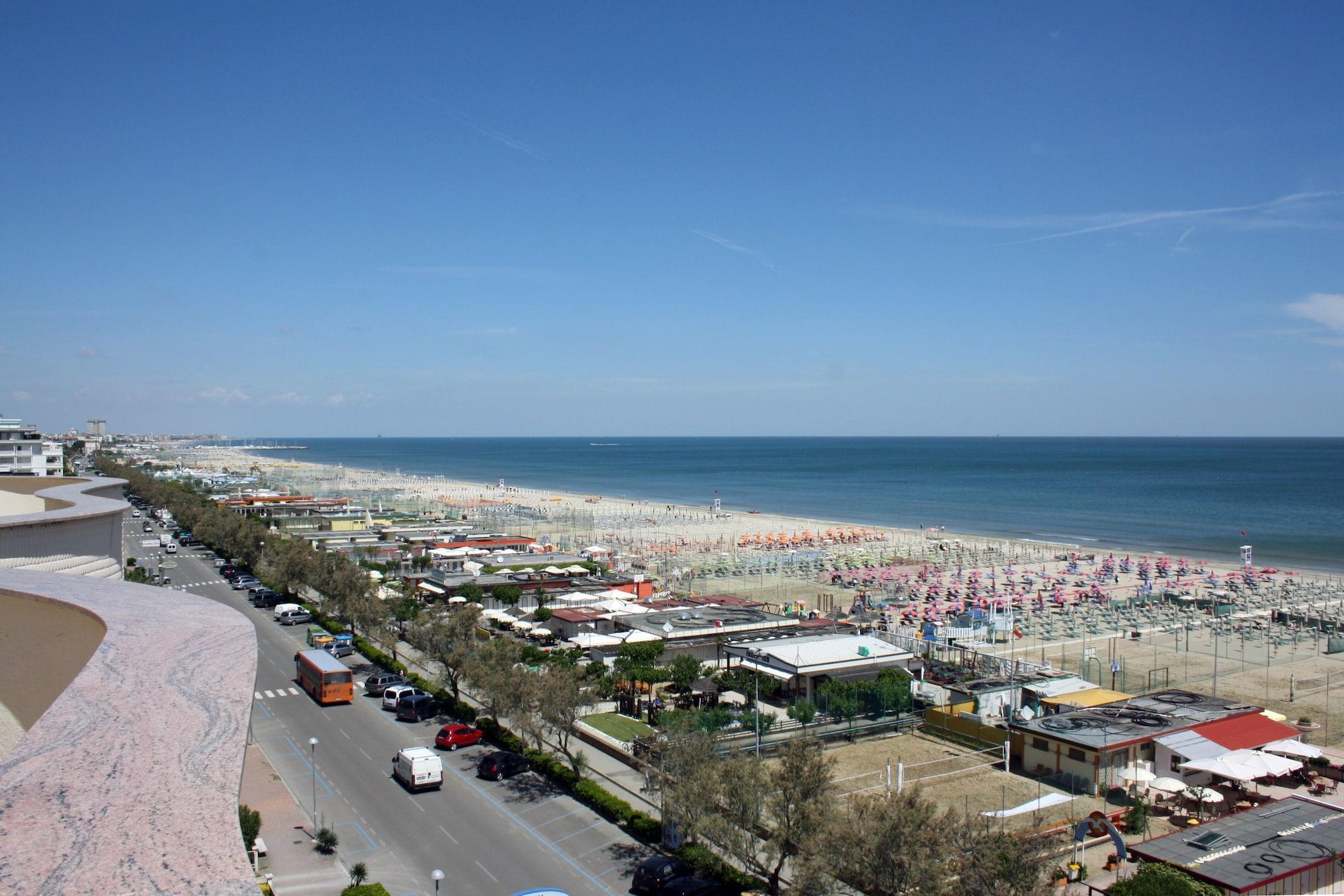 Universal Hotel Cervia Ngoại thất bức ảnh