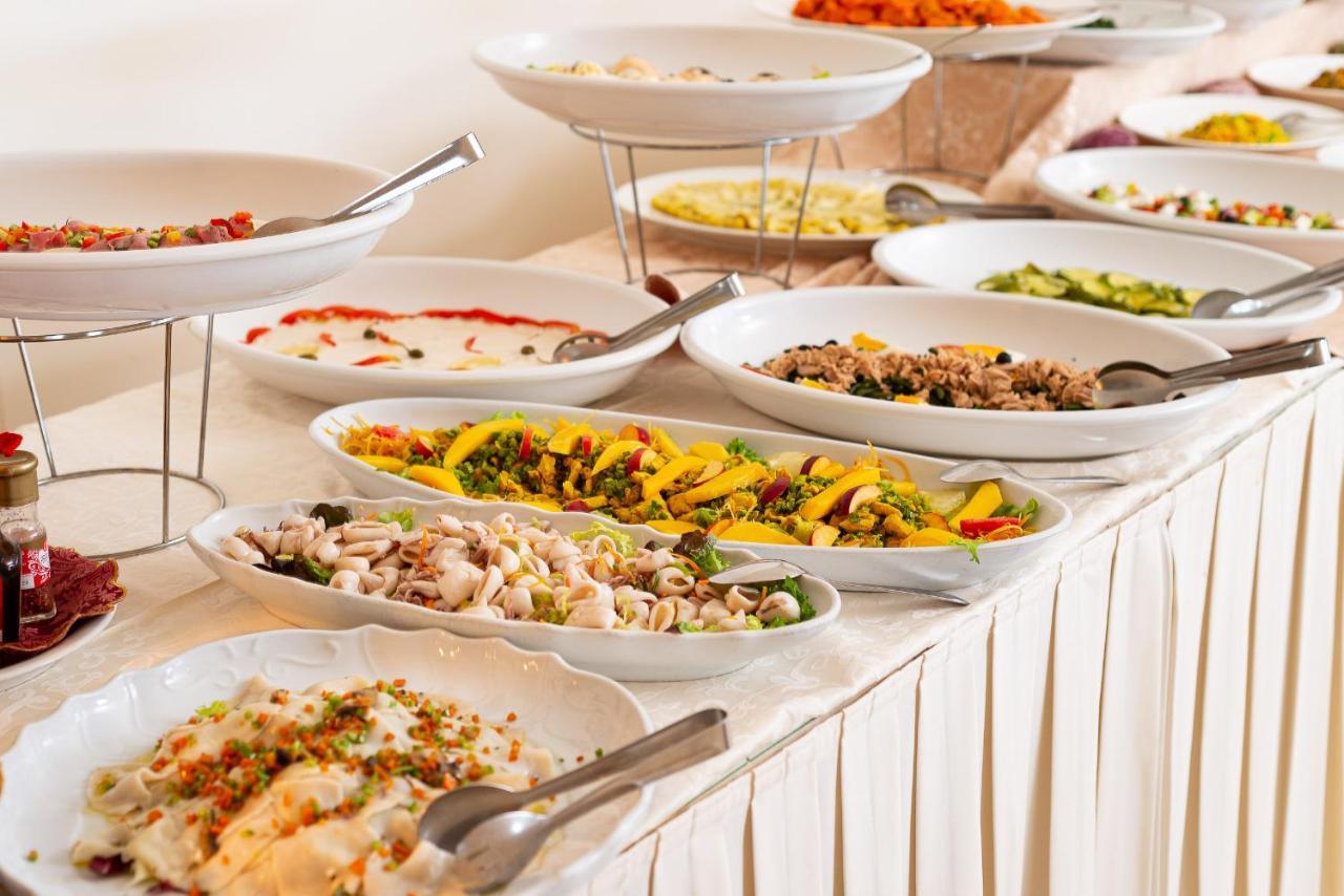 Universal Hotel Cervia Ngoại thất bức ảnh