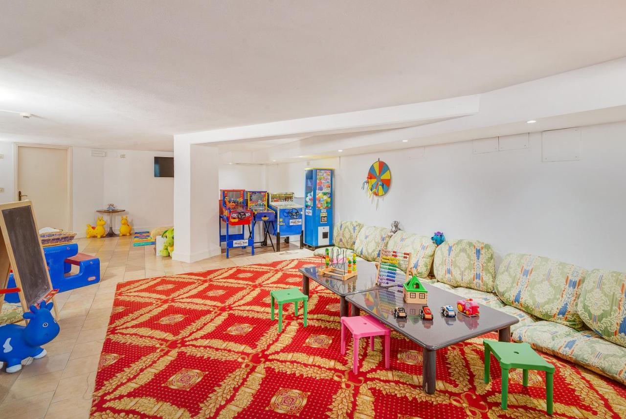 Universal Hotel Cervia Ngoại thất bức ảnh
