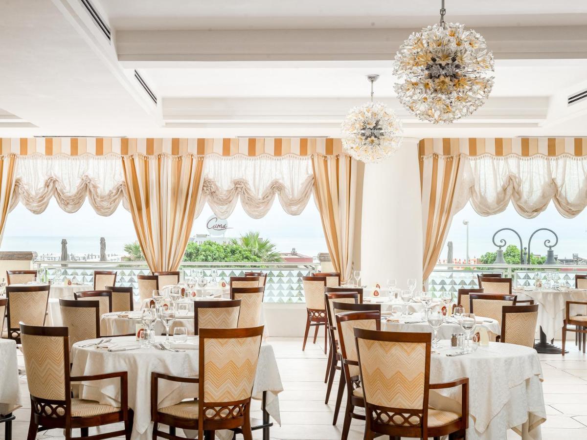 Universal Hotel Cervia Ngoại thất bức ảnh