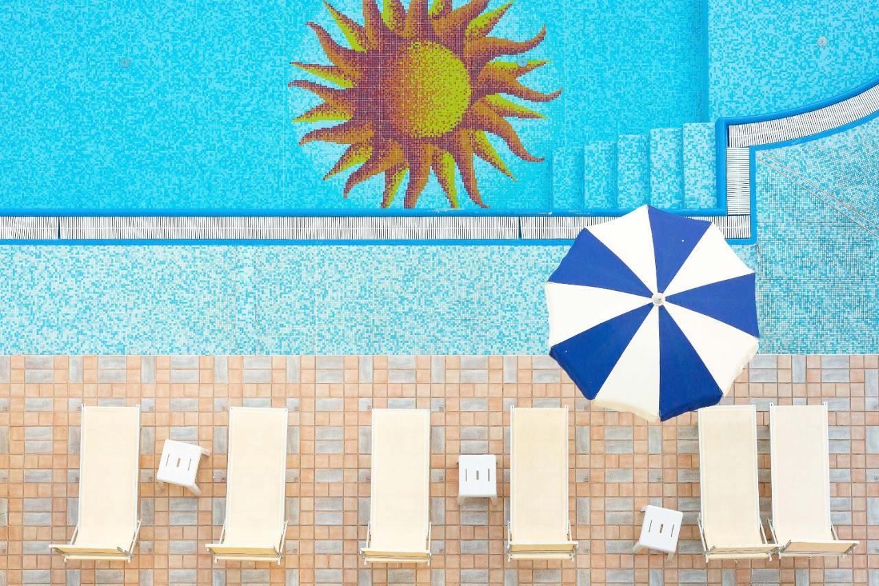 Universal Hotel Cervia Ngoại thất bức ảnh
