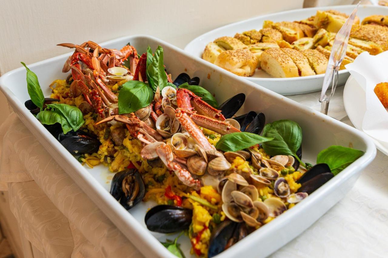 Universal Hotel Cervia Ngoại thất bức ảnh