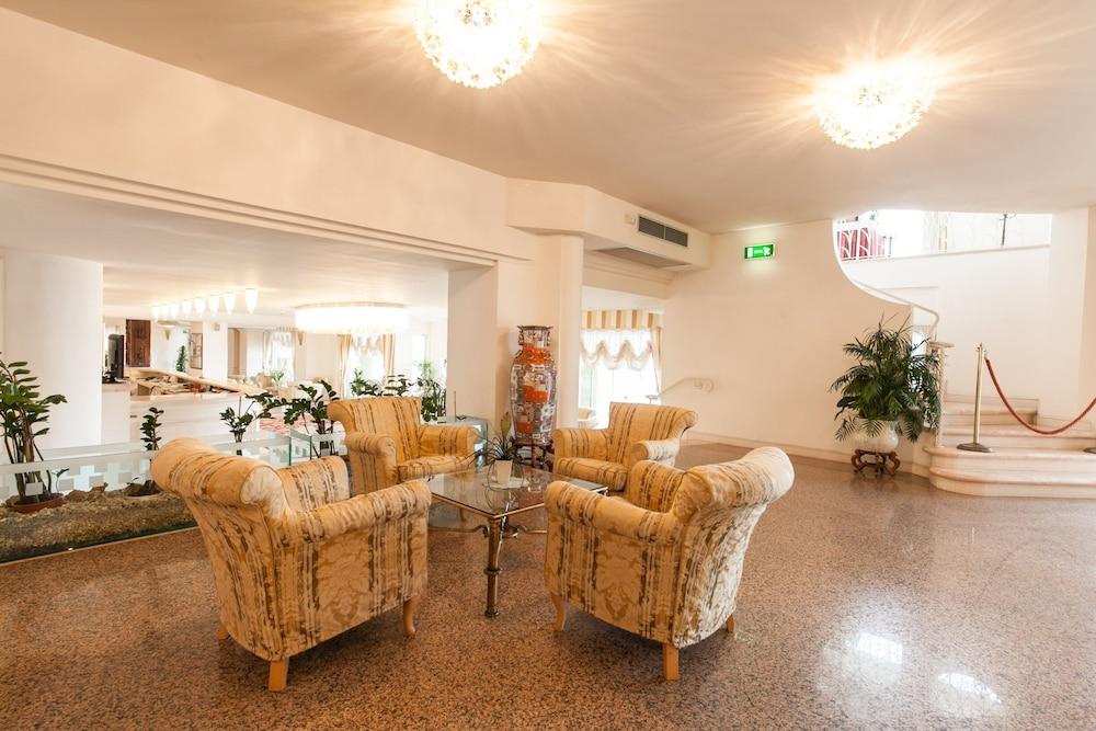 Universal Hotel Cervia Ngoại thất bức ảnh