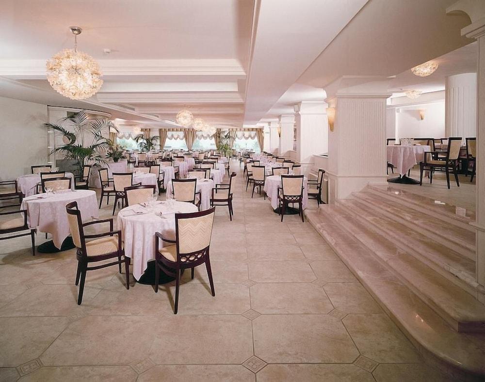 Universal Hotel Cervia Ngoại thất bức ảnh