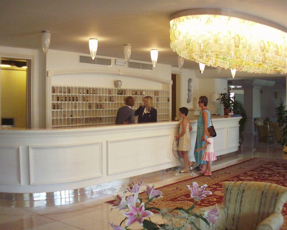 Universal Hotel Cervia Ngoại thất bức ảnh