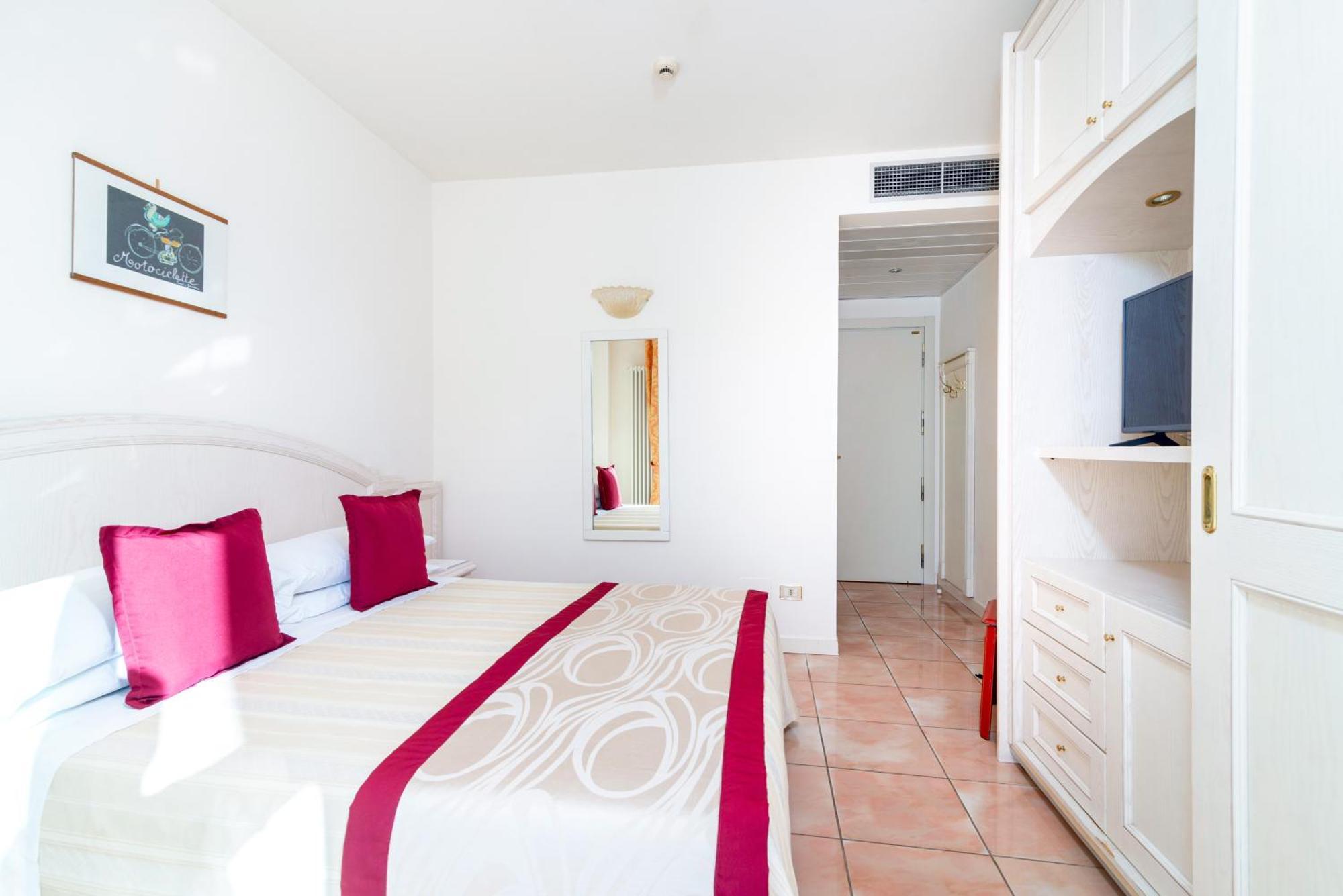 Universal Hotel Cervia Ngoại thất bức ảnh