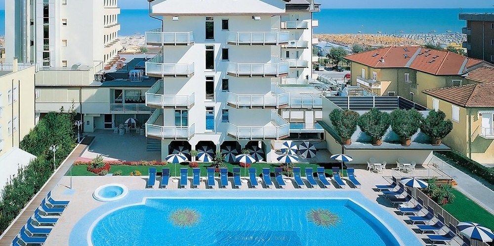 Universal Hotel Cervia Ngoại thất bức ảnh
